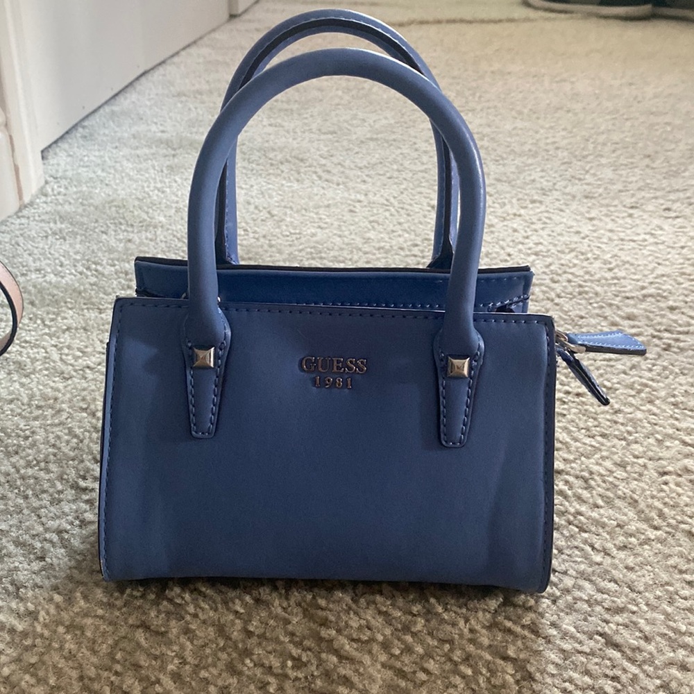 Guess Mini Bag. Light blue. In good condition.